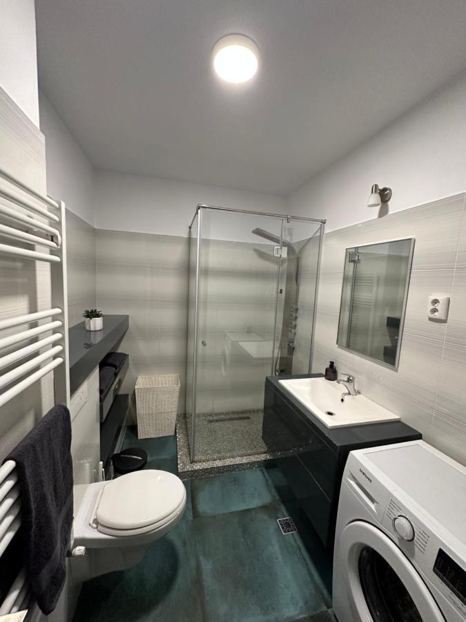 Bta Apartment Park Lake Kaloşvar Dış mekan fotoğraf